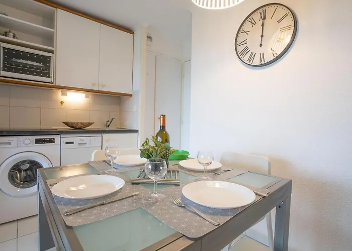 Le Village - C9 279 By Interhome * Saint-Raphaël