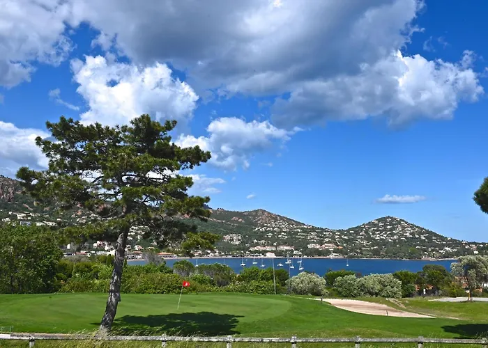 アパート Le Village - C9 279 By Interhome Saint-Raphaël