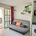 Apartment Le Village - C9 279 By Interhome Saint-Raphaël