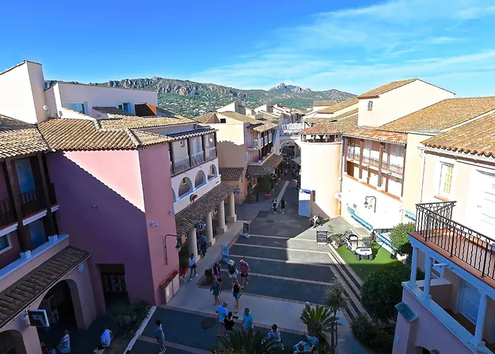 Le Village - C9 279 By Interhome Saint-Raphaël