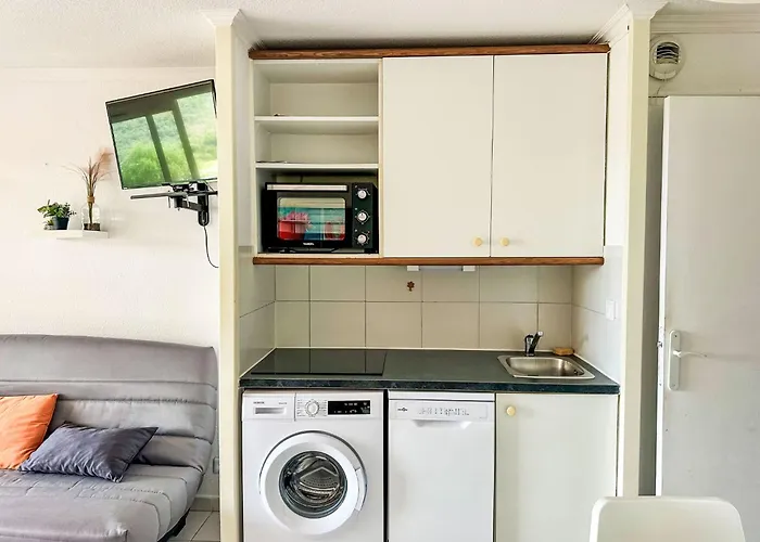 Le Village - C9 279 By Interhome *