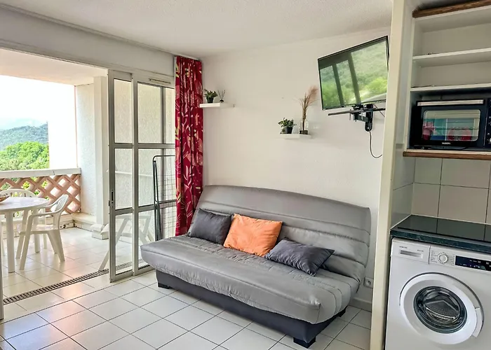 Apartment Le Village - C9 279 By Interhome Saint-Raphaël